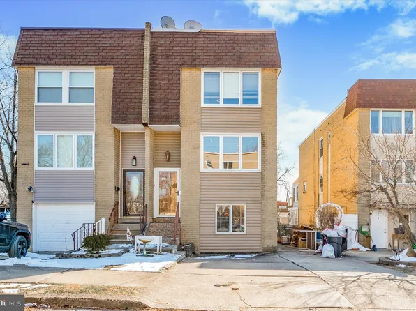 1196 Bartlett Pl, Philadelphia, PA 19115