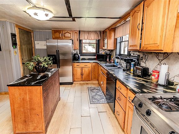 17th image of this home