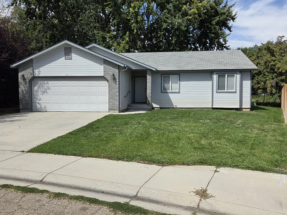 920 Cove Arm Cir