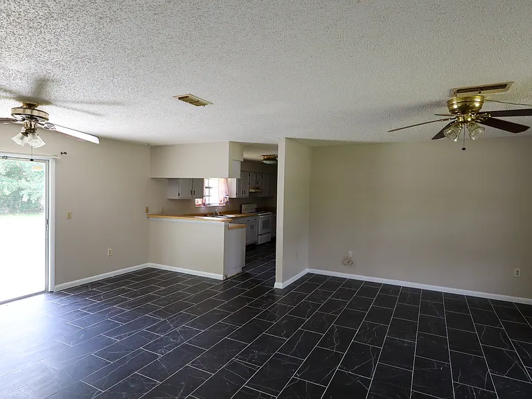 66 Silver Ln — Photo 3
