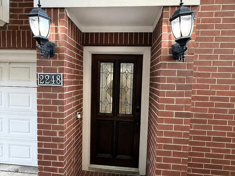 2248 La Branch St — Photo 2