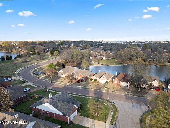4th image of 9438 Huron Dr