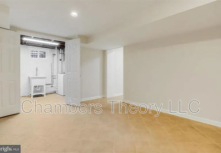 530 N Nelson St #1 — Photo 24