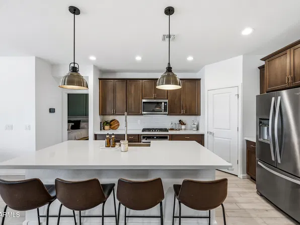 4088 E SIDESADDLE Road, San Tan Valley, AZ 85140