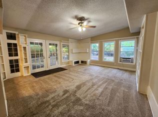 902 Riddlewood Dr, Austin, TX 78753