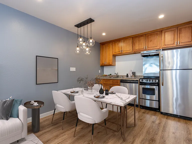 1126 Cherry Ave #40 — Photo 5