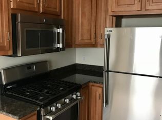 74 Circular Ave APT 1B, Bridgeport, CT 06605