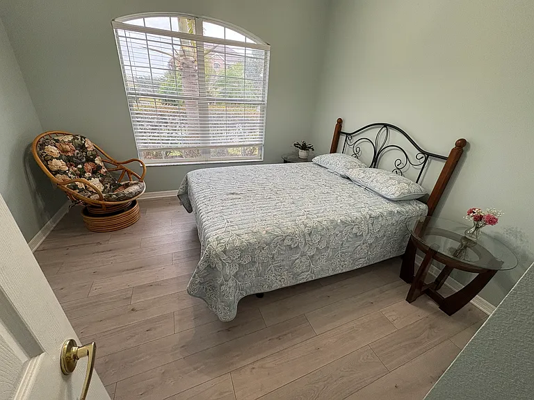 2nd bedroom in mother-in-law suite