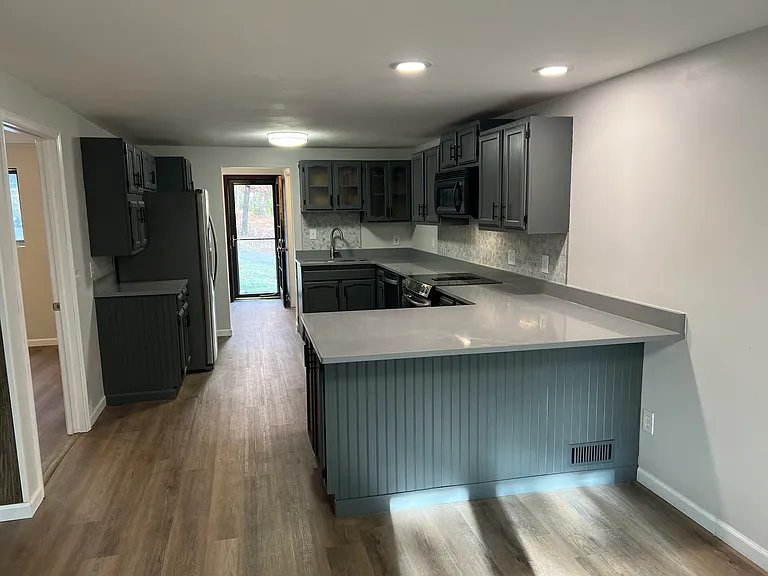 500 Webb Cir — Photo 4