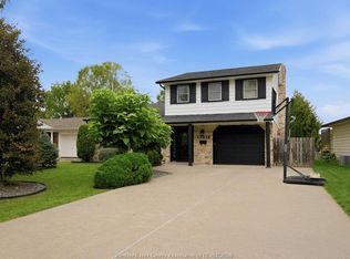 12224 Saint Thomas Cres, Tecumseh, ON N8N3J9