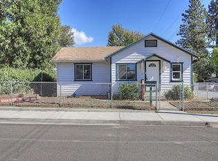 309 SW Pine St, Grants Pass, OR 97526