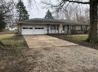 908 Pinkston St, Grandview, MO 64030