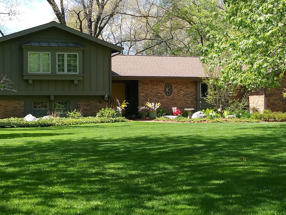1st image of 1875 Forest Shores Dr SE