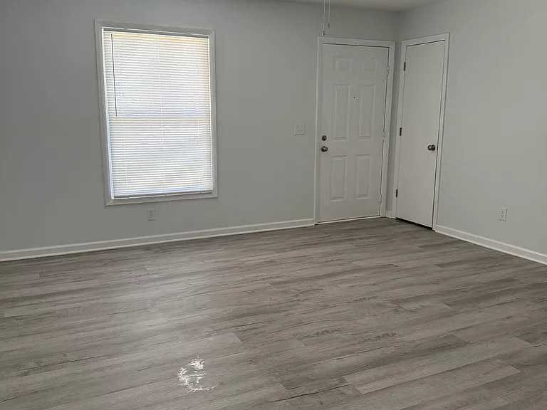705 Dane St — Photo 5