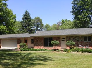 2405 Pardee Rd, Howell, MI 48843