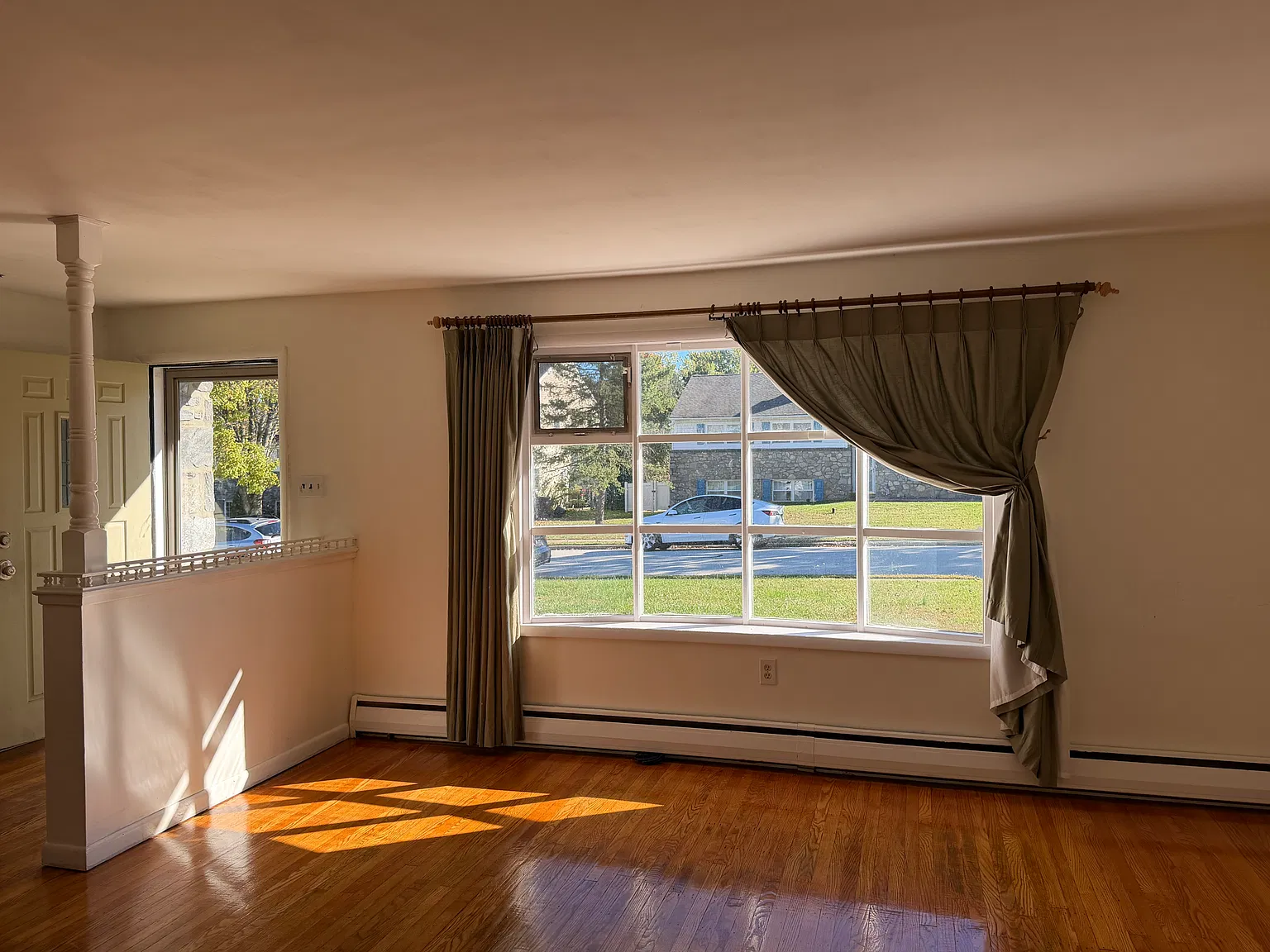 4 bed, 3629 sqft, $3,800 — Photo 4
