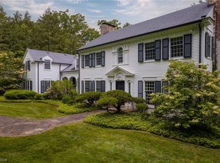 1789 Berkshire Rd, Gates Mills, OH 44040