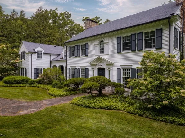 1789 Berkshire Rd, Gates Mills, OH 44040