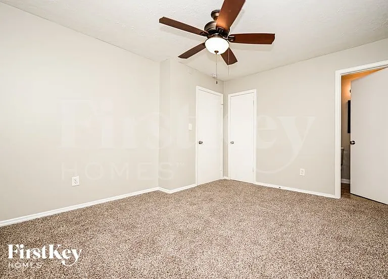 3031 Orbit Cir — Photo 8