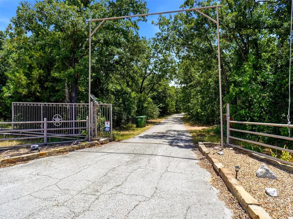 447 W Bypass 287, Alvord, TX 76225