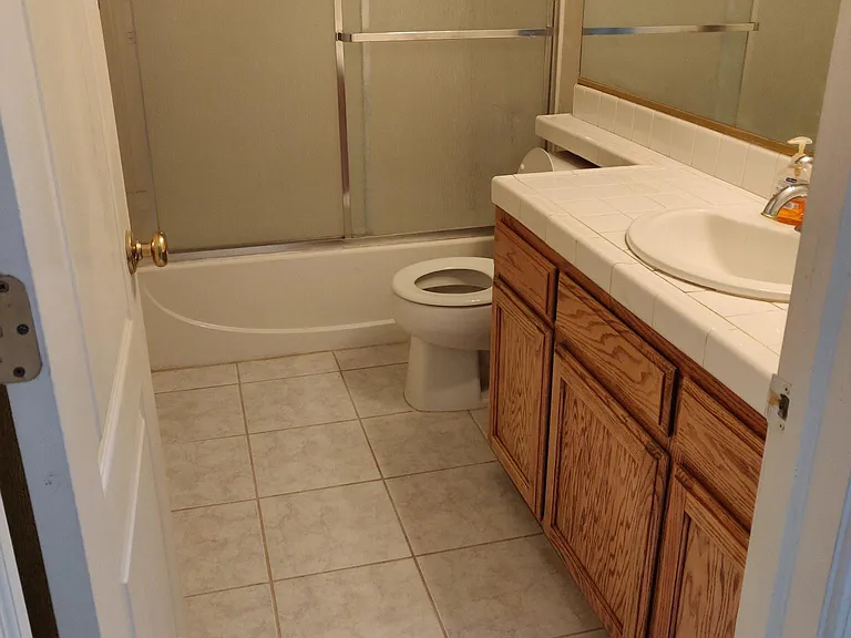 1826 N Holly Ave — Photo 11