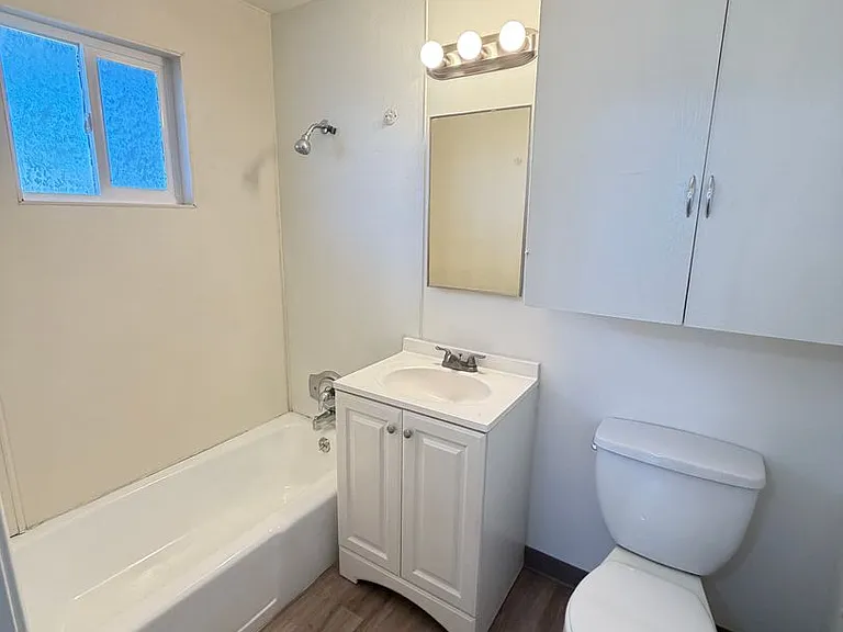 4033 Ottmar Rd NE — Photo 24