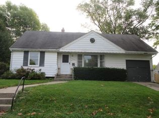 2004 25th St, Rockford, IL 61108