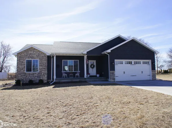 608 Oakwood Dr, Webster City, IA 50595