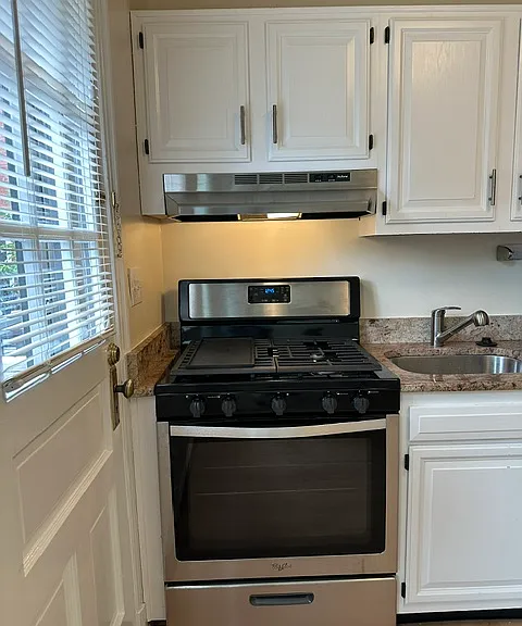 New stove, enjoy gas cooking