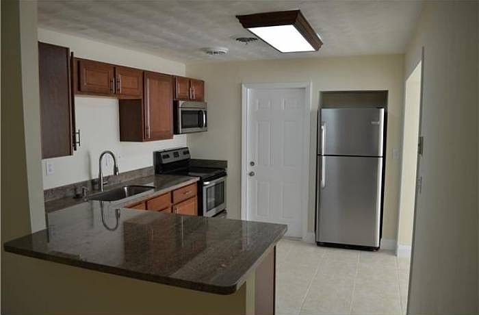 2nd image of 1460 NE 32nd Pl