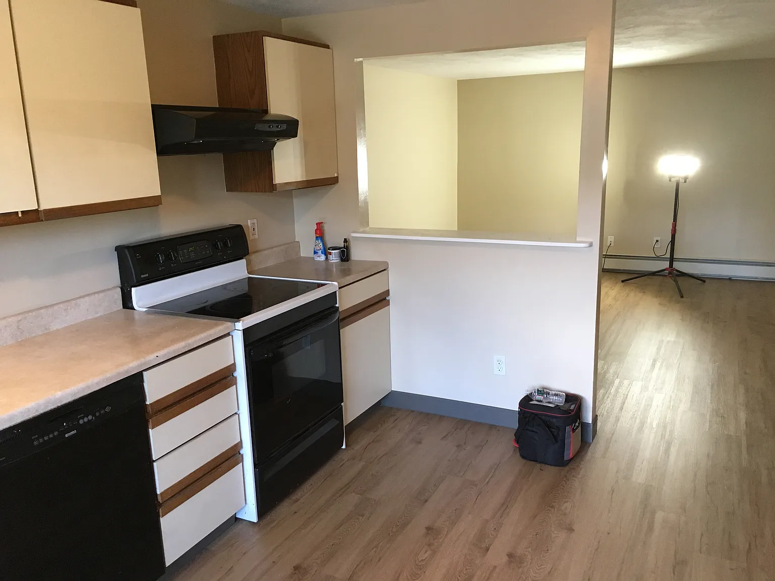 2 bed, 812 sqft, $2,000 — Photo 3