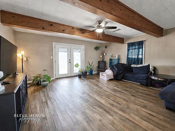 5th image of 2042 Urbandale St