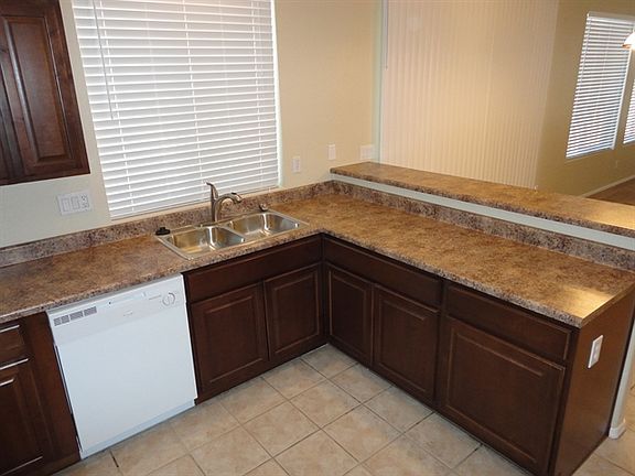 3rd image of 2138 S Compton