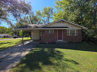 810 E J St, Russellville, AR 72801