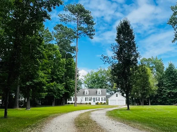 512 Rag Ln, Jacksonville, NC 28540