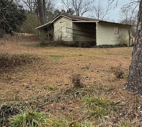 3rd image of 1507 Ewing Chapel Rd