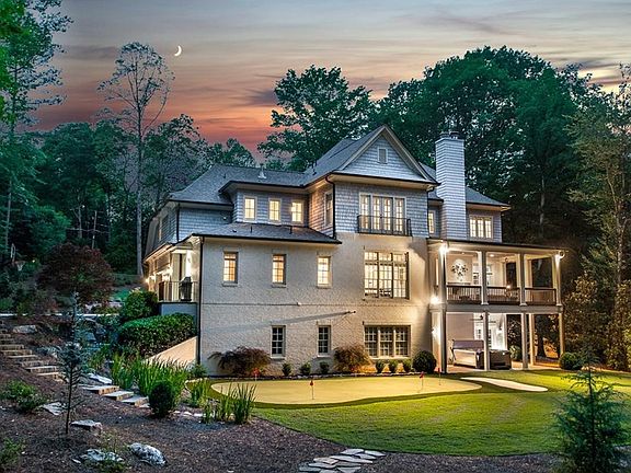 3rd image of 5625 Lake Island Dr