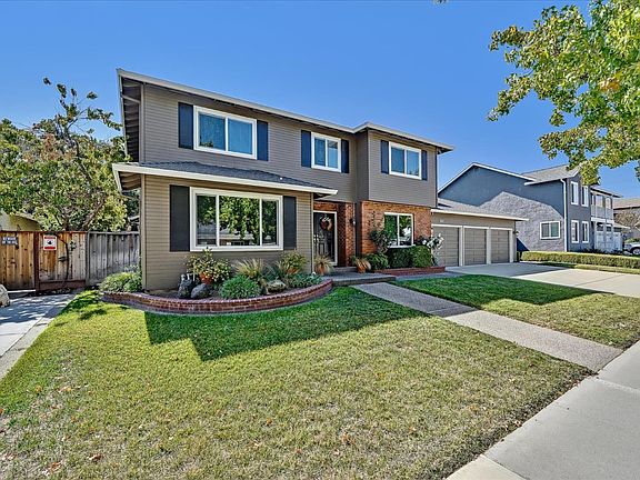 3rd image of 15655 La Tierra Dr