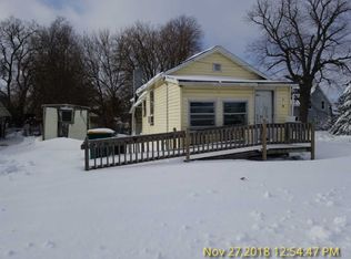 108 Ohio Ave, Galesburg, IL 61401