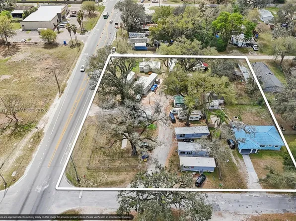 4233 Gall Blvd, Zephyrhills, FL 33542