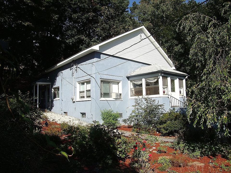 1st image of 24 Morrissey Dr