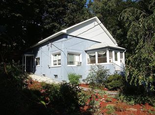 24 Morrissey Dr, Lake Peekskill, NY 10537