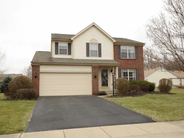 6747 Oak Shadow Dr, Westerville, OH 43082