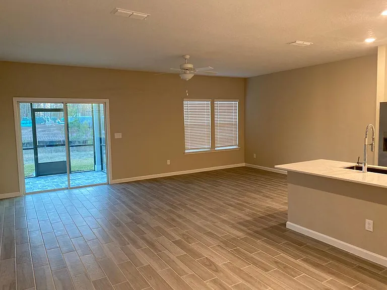 472 Boracay Cir — Photo 8