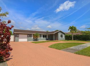 14759 SW 71st Ln, Miami, FL 33193