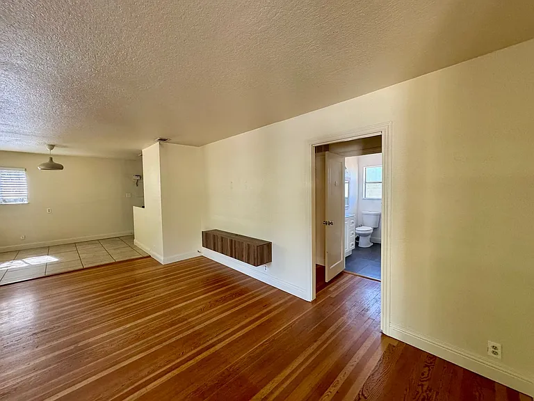 12115 Dry Creek Rd — Photo 3
