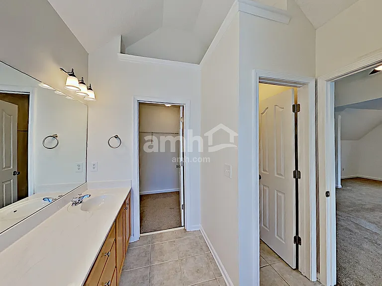 374 Westhill Dr — Photo 13
