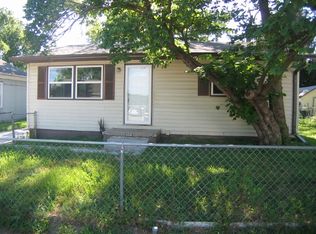 404 S Hazel St, Glenwood, IA 51534