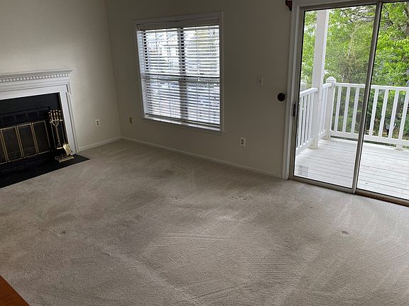 4th image of 2931 S Woodstock St APT F