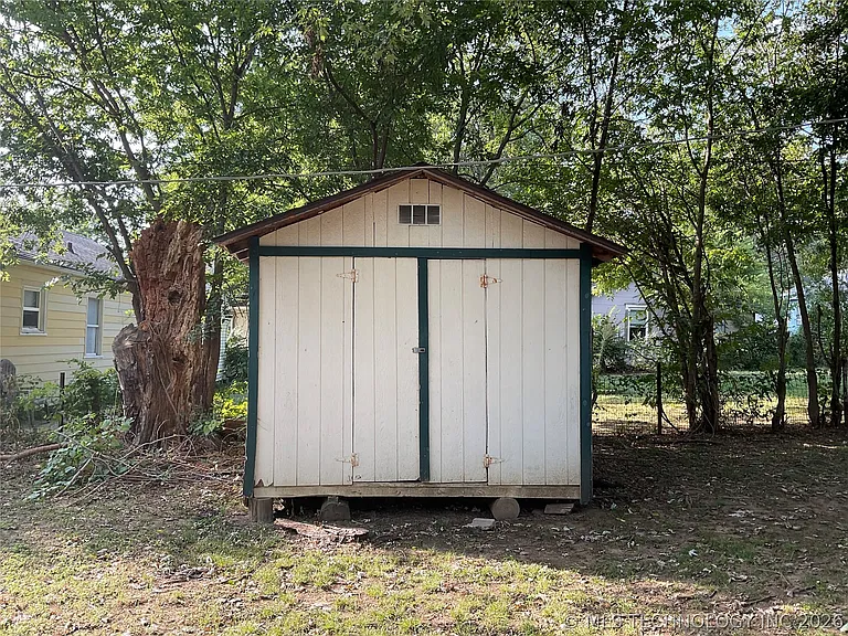 404 S Urbana Ave — Photo 16